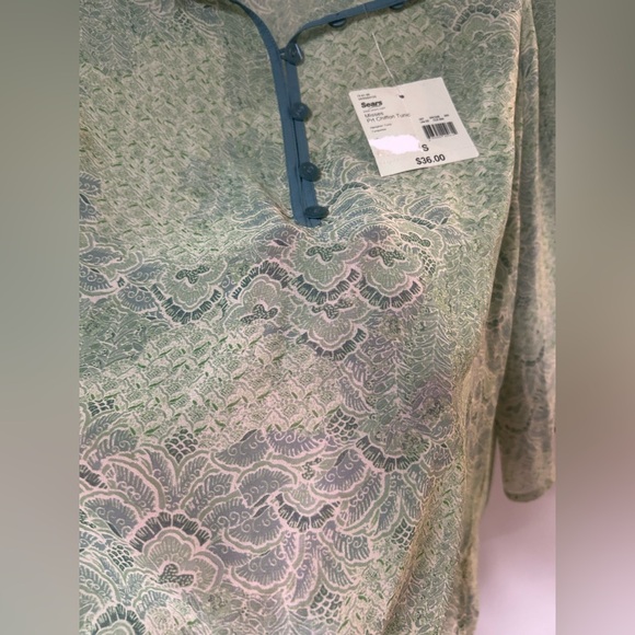 NEW Apostrophe Small Women Sheer Green Blouse Flare Sleeves V Neck Floral - Picture 4 of 5